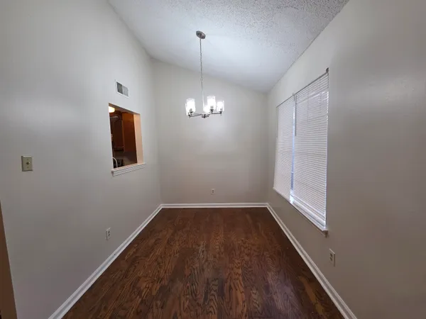 $1,450 | 3945 Oak Branch Circle East, Memphis, TN 38135