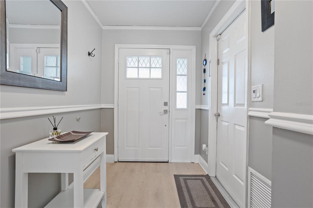 7550 Herricks Loop Orlando, FL 32835 - Photo 24 of 37 a bathroom with a sink and a mirror
