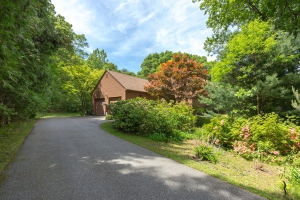 180 East Emerson Road Lexington, MA 02420 - Photo 5 of 27 Gallery Image 5