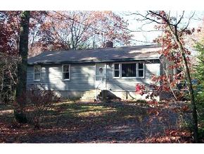 46 Cross Road Sandown, NH 03873 - Photo 2 of 2