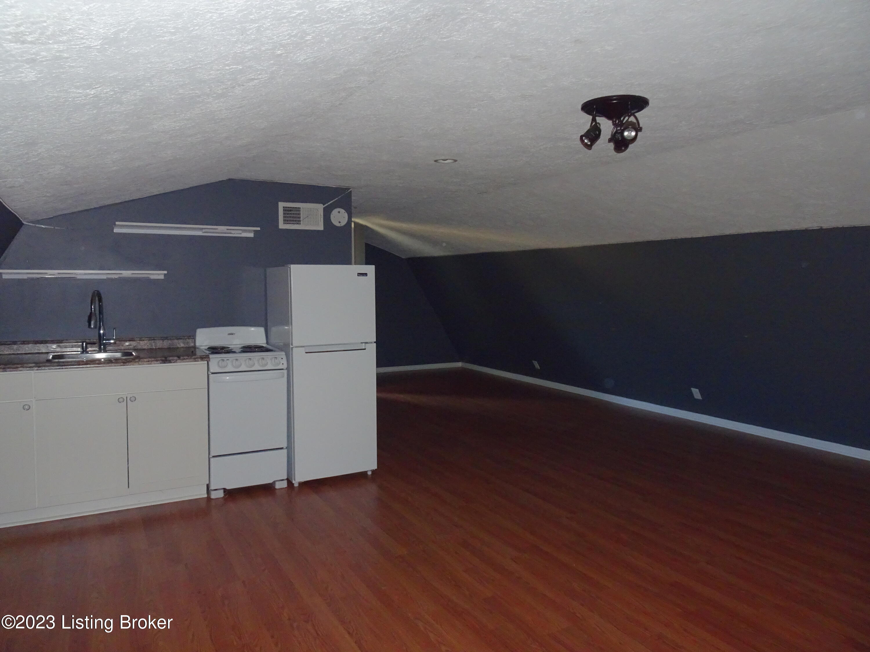 1744 Weavers Run West Point, KY 40177 - Photo 22 of 27 DSC05991