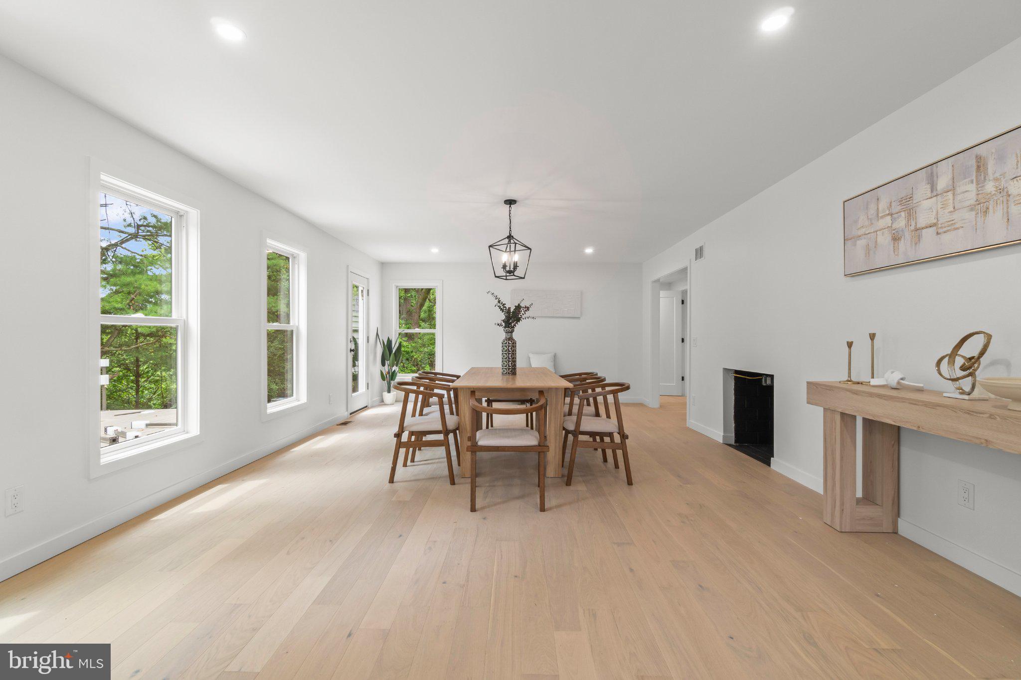23 Nelson Ridge Road Princeton, NJ 08540 - Photo 29 of 65 Bright and airy dining space awaits.