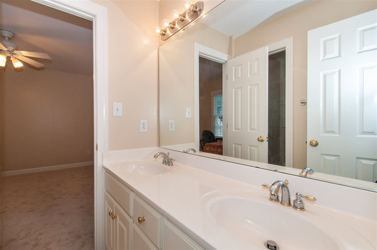 5521 Breamore Circle Raleigh, NC 27615 - Photo 17 of 30 Bedroom 2 & 3 Buddy Bath