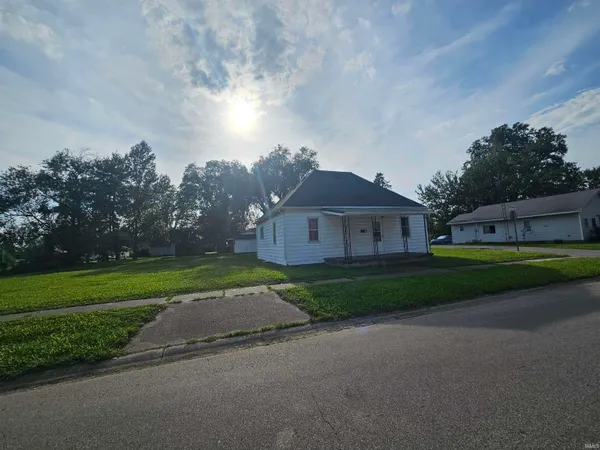 $59,900 | 702 Durbin Street, Bicknell, IN 47512