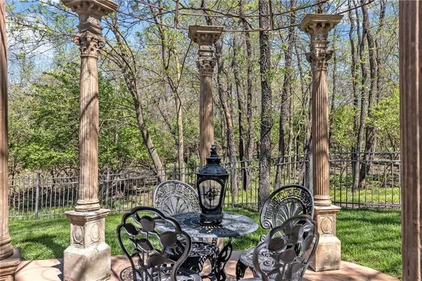 $599,900 | 5310 Northwest 78th Place, Kansas City, MO 64151