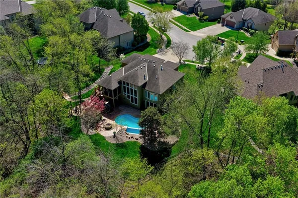 $599,900 | 5310 Northwest 78th Place, Kansas City, MO 64151