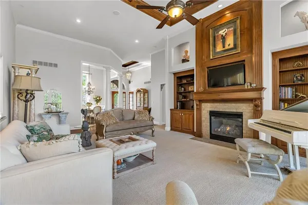 $599,900 | 5310 Northwest 78th Place, Kansas City, MO 64151