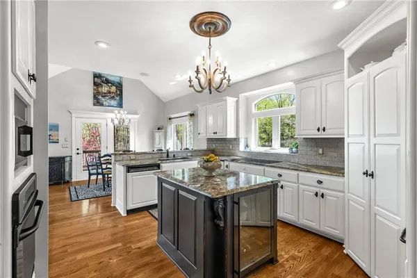 $599,900 | 5310 Northwest 78th Place, Kansas City, MO 64151