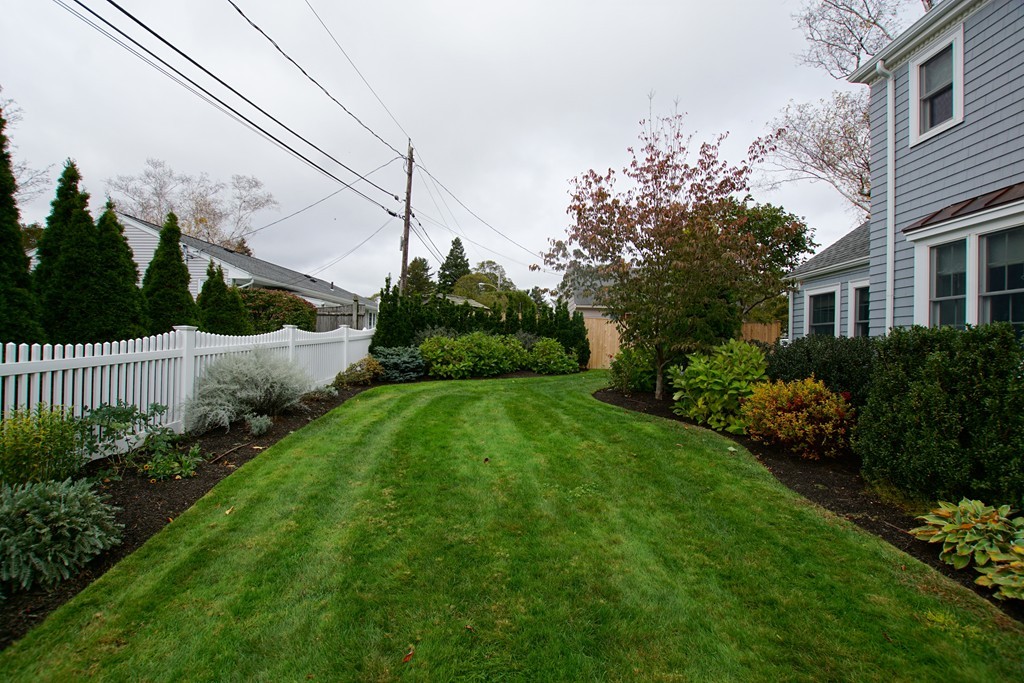 11 Shetland Road Marblehead, MA 01945 - Photo 5 of 28 a view of a house with a yard