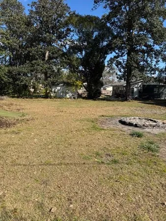 $1,325 | 5841 Southeast Babb Road, Belleview, FL 34420