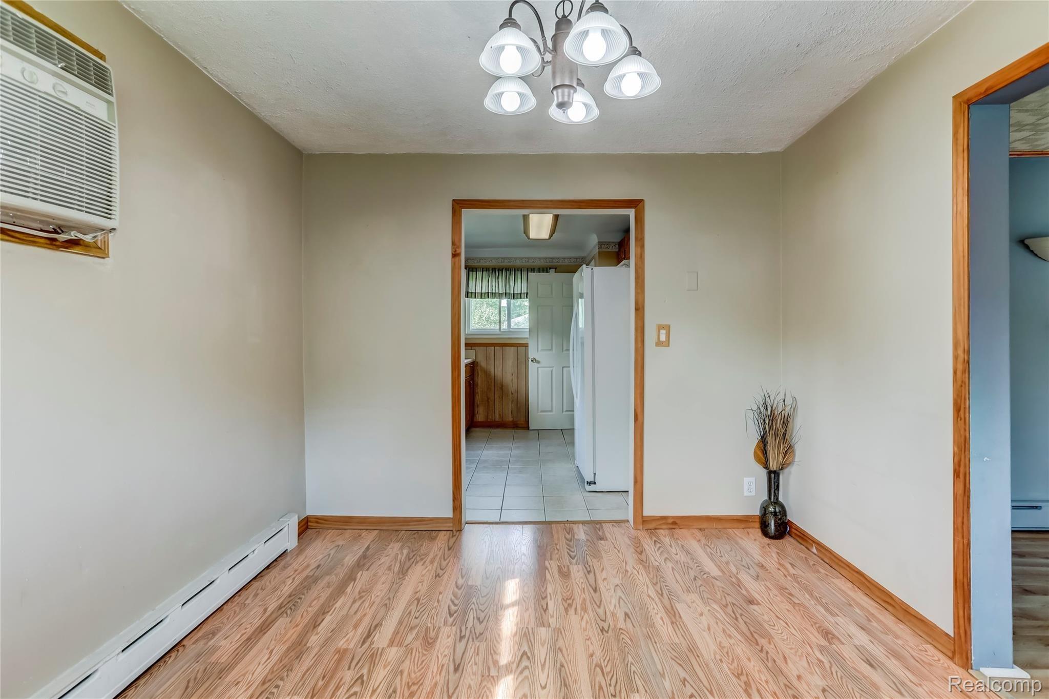 160 Polvadera Street Commerce Township, MI 48382 - Photo 11 of 26 160 Polvadera Street, Commerce Charter Township, MI-9-FULL.jpg