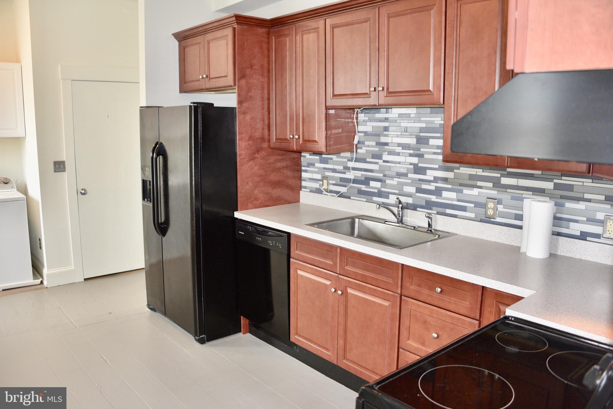 1530 New Holland Road Reading, PA 19607 - Photo 5 of 17