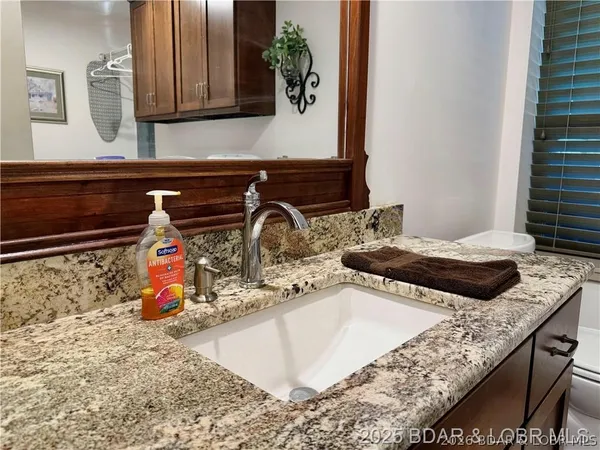 $879,000 | 29601 Bear Road, Richland, MO 65556