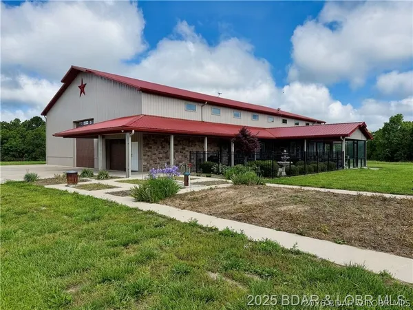$879,000 | 29601 Bear Road, Richland, MO 65556