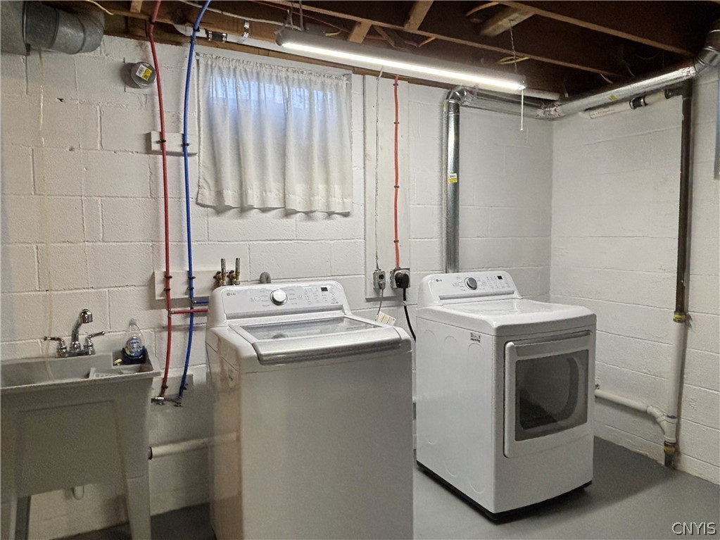 126 Jay Street Sullivan, NY 13037 - Photo 32 of 38 Laundry room.