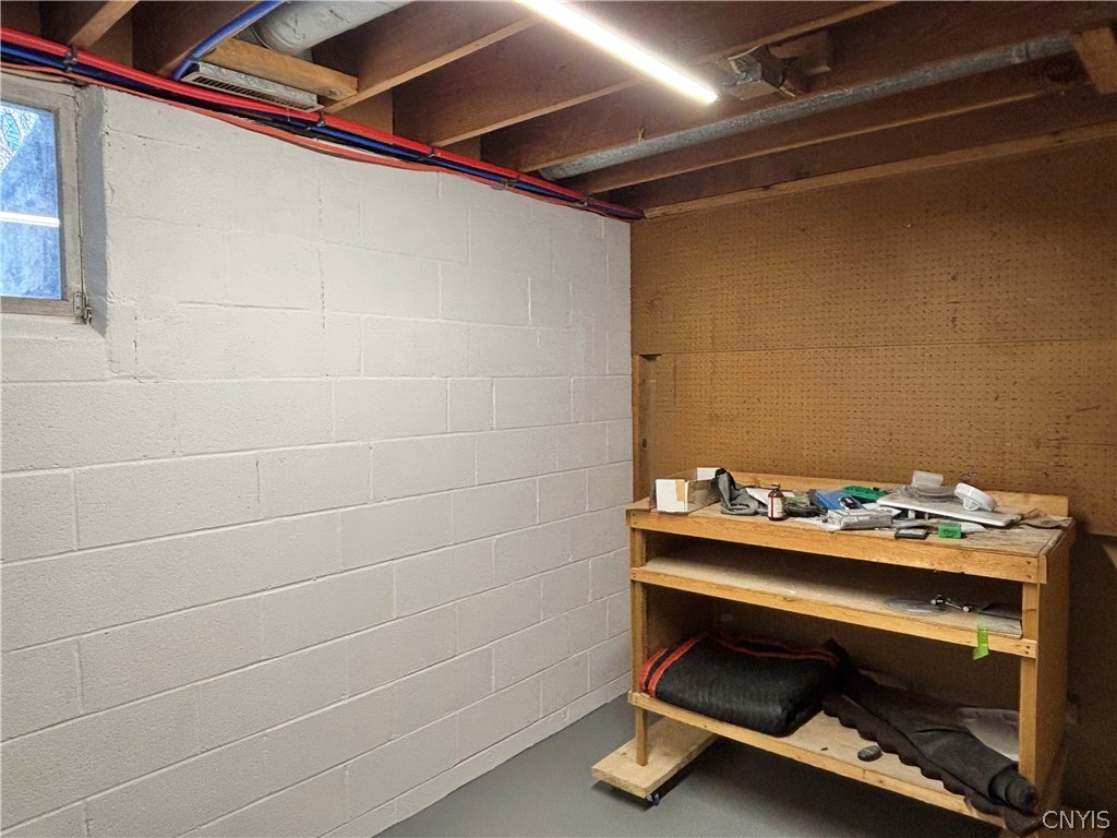 126 Jay Street Sullivan, NY 13037 - Photo 34 of 38 Workshop room.