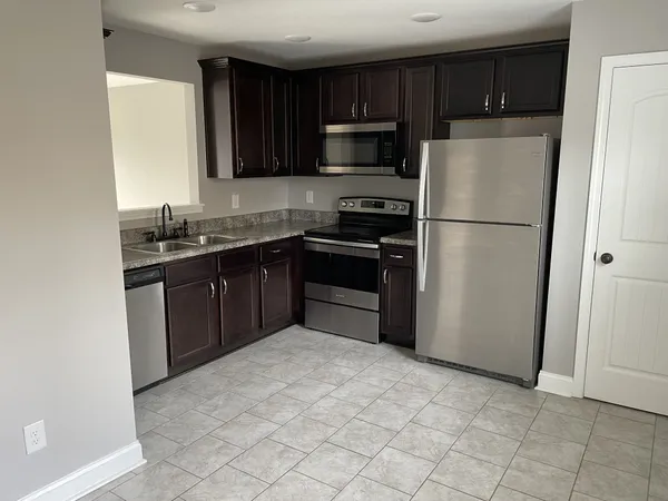 $1,200 | 1708 Manning Drive, Unit 3, Clarksville, TN 37042