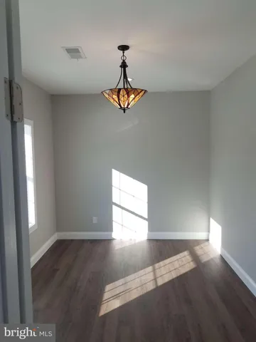 a view of empty room with window