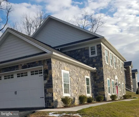 a view of a house with a outdoor space