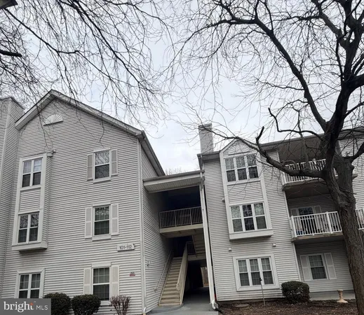 $1,900 | 102 Stonehurst Court, New Castle, DE 19720