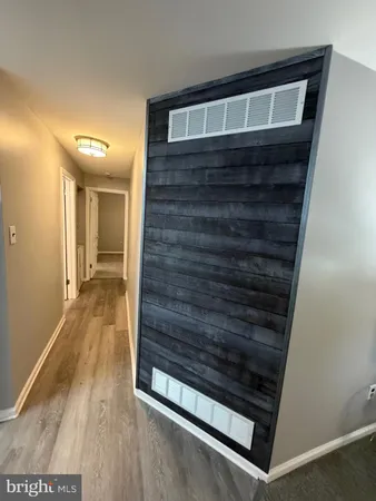 $1,950 | 102 Stonehurst Court, New Castle, DE 19720