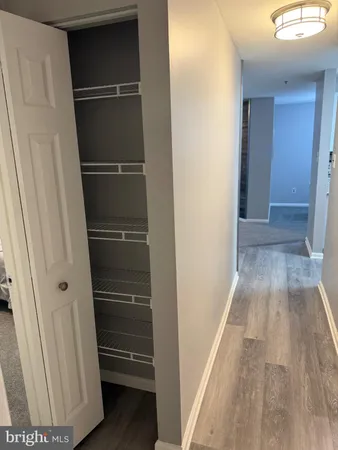 $1,900 | 102 Stonehurst Court, New Castle, DE 19720