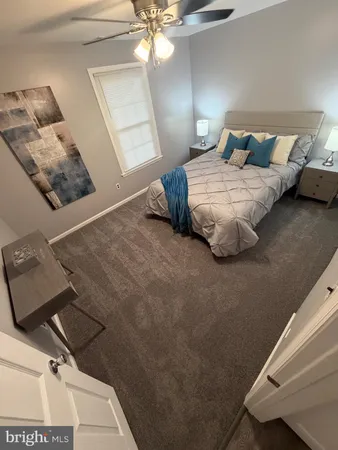 $1,900 | 102 Stonehurst Court, New Castle, DE 19720