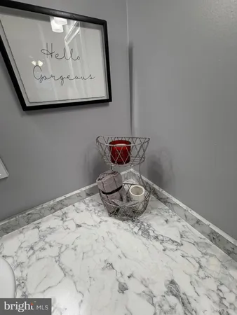 $1,900 | 102 Stonehurst Court, New Castle, DE 19720