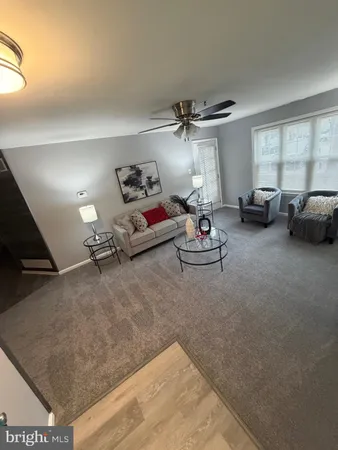 $1,950 | 102 Stonehurst Court, New Castle, DE 19720