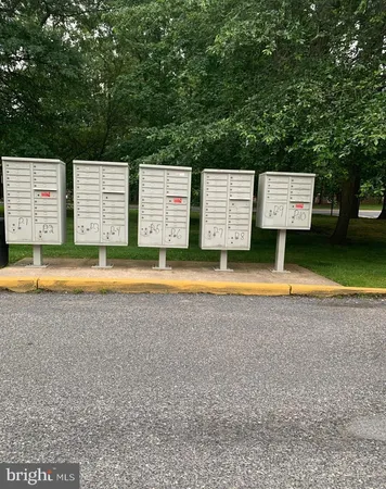 $1,900 | 102 Stonehurst Court, New Castle, DE 19720