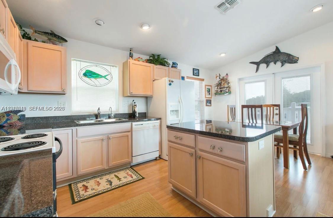 11 Flamingo Road Key Largo, FL 33037 - Photo 17 of 33