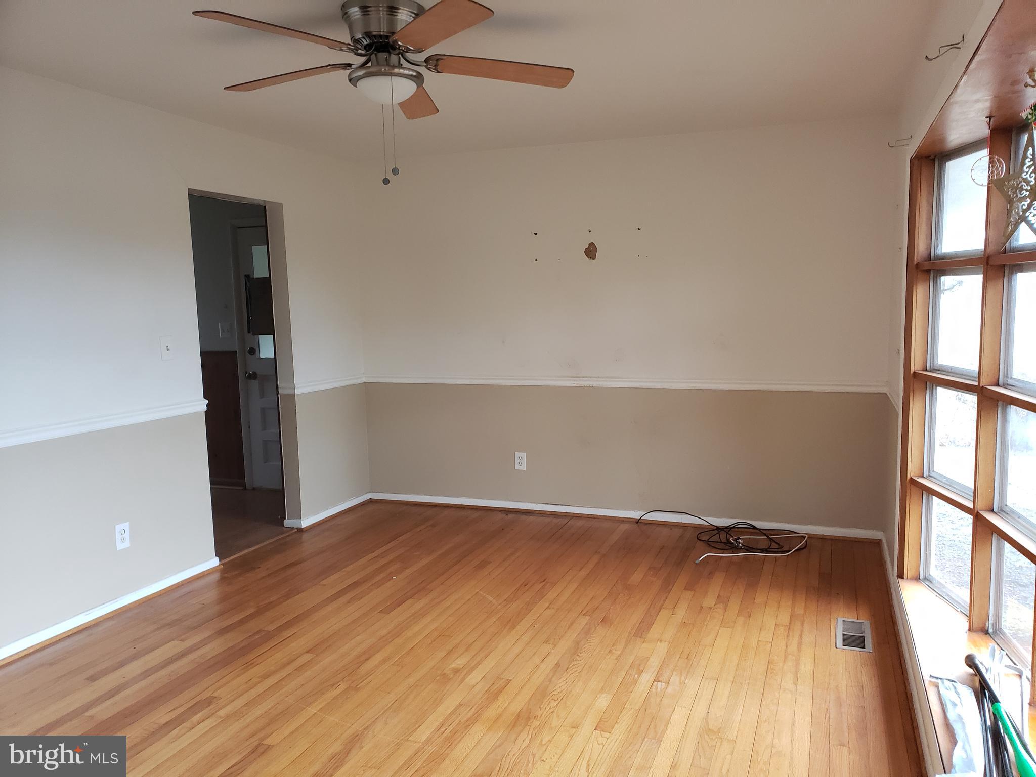 6071 Catlett Road Bealeton, VA 22712 - Photo 2 of 15