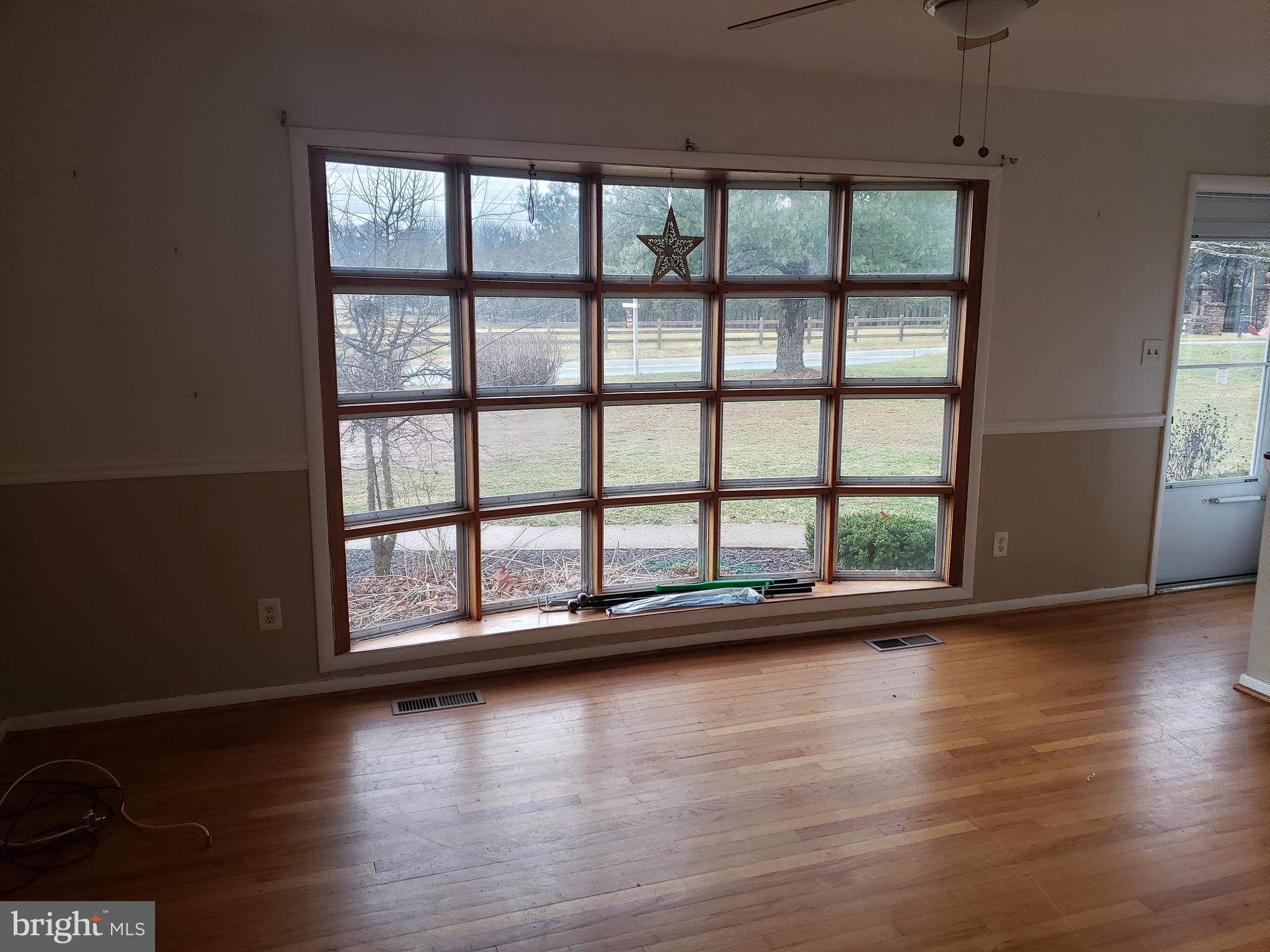 6071 Catlett Road Bealeton, VA 22712 - Photo 3 of 15