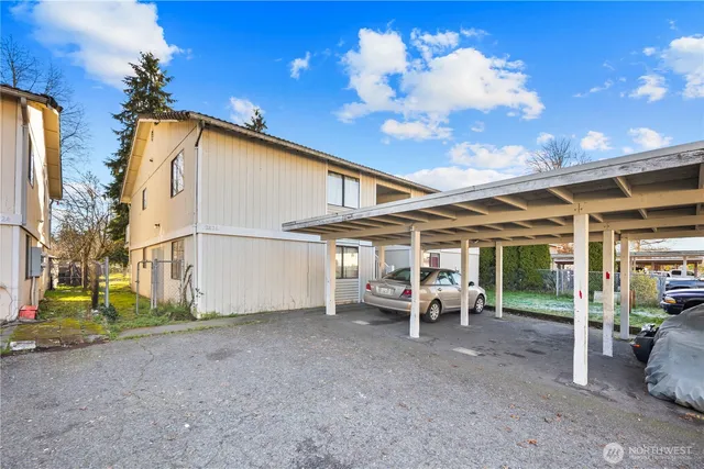 $999,998 | 2826 D Place Southeast, Auburn, WA 98002