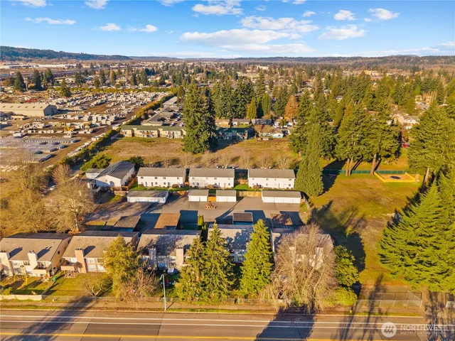 $999,998 | 2826 D Place Southeast, Auburn, WA 98002