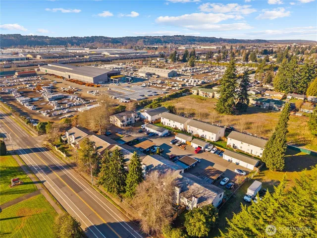 $999,998 | 2826 D Place Southeast, Auburn, WA 98002