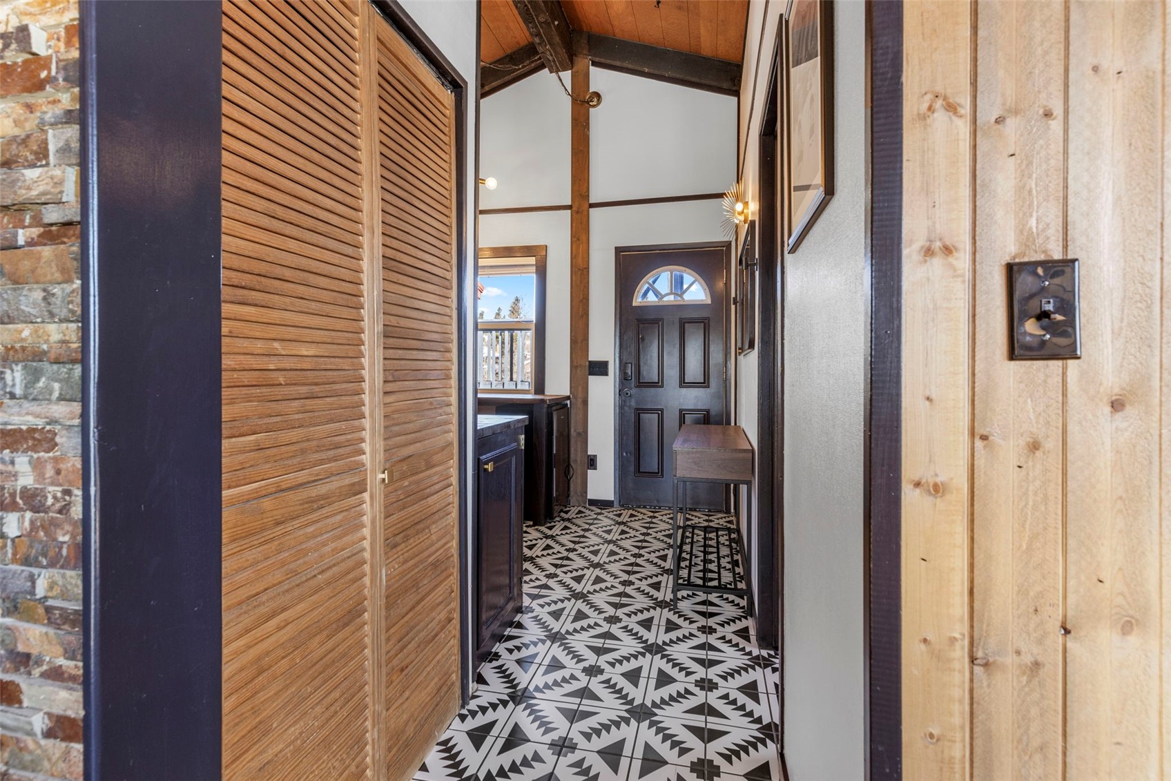 8015 Ryan Gulch Road, Unit B6 Silverthorne, CO 80498 - Photo 14 of 35 Gallery Image 14