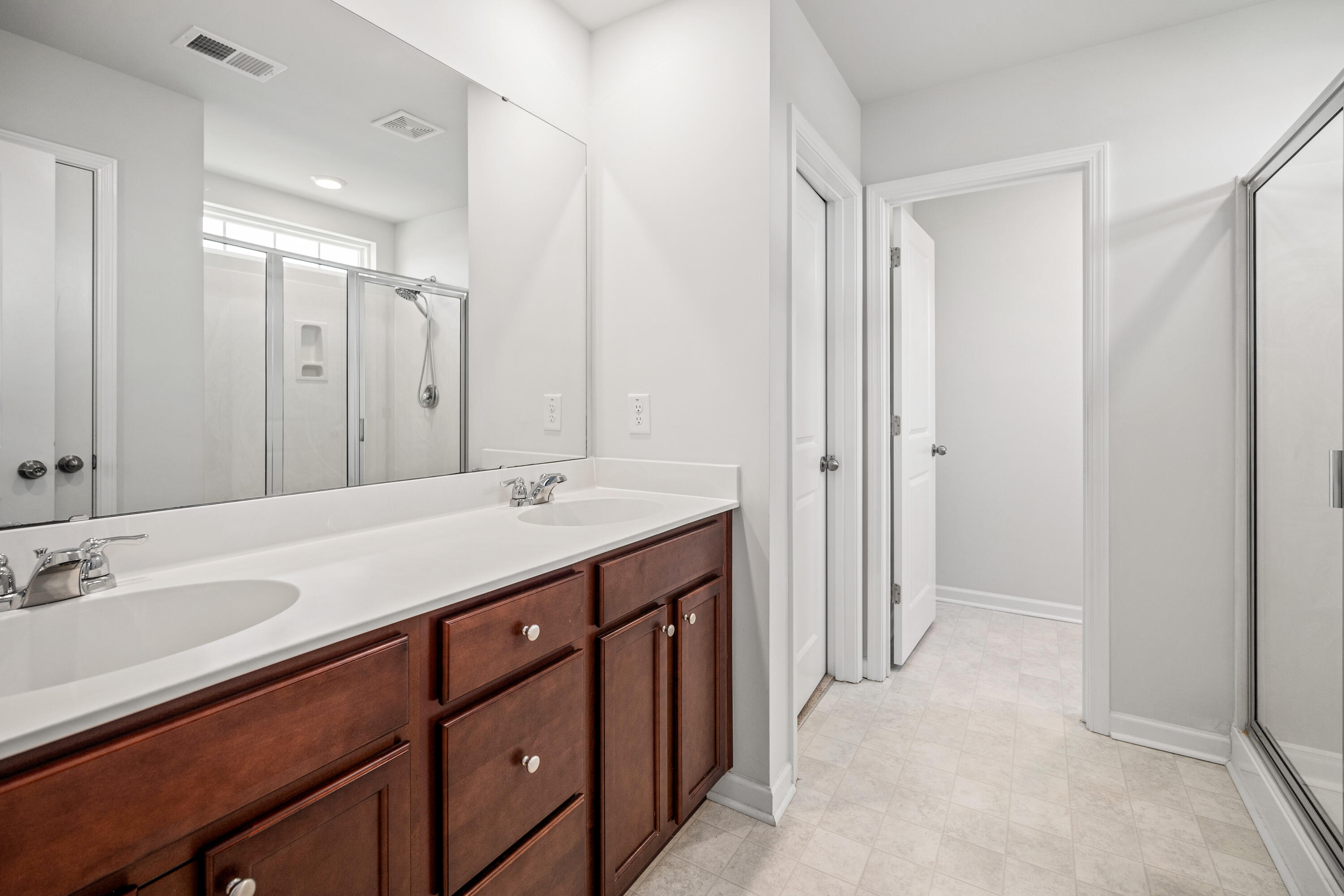 785 Redbud Lane Summerville, SC 29486 - Photo 15 of 45 MAIN EN SUITE