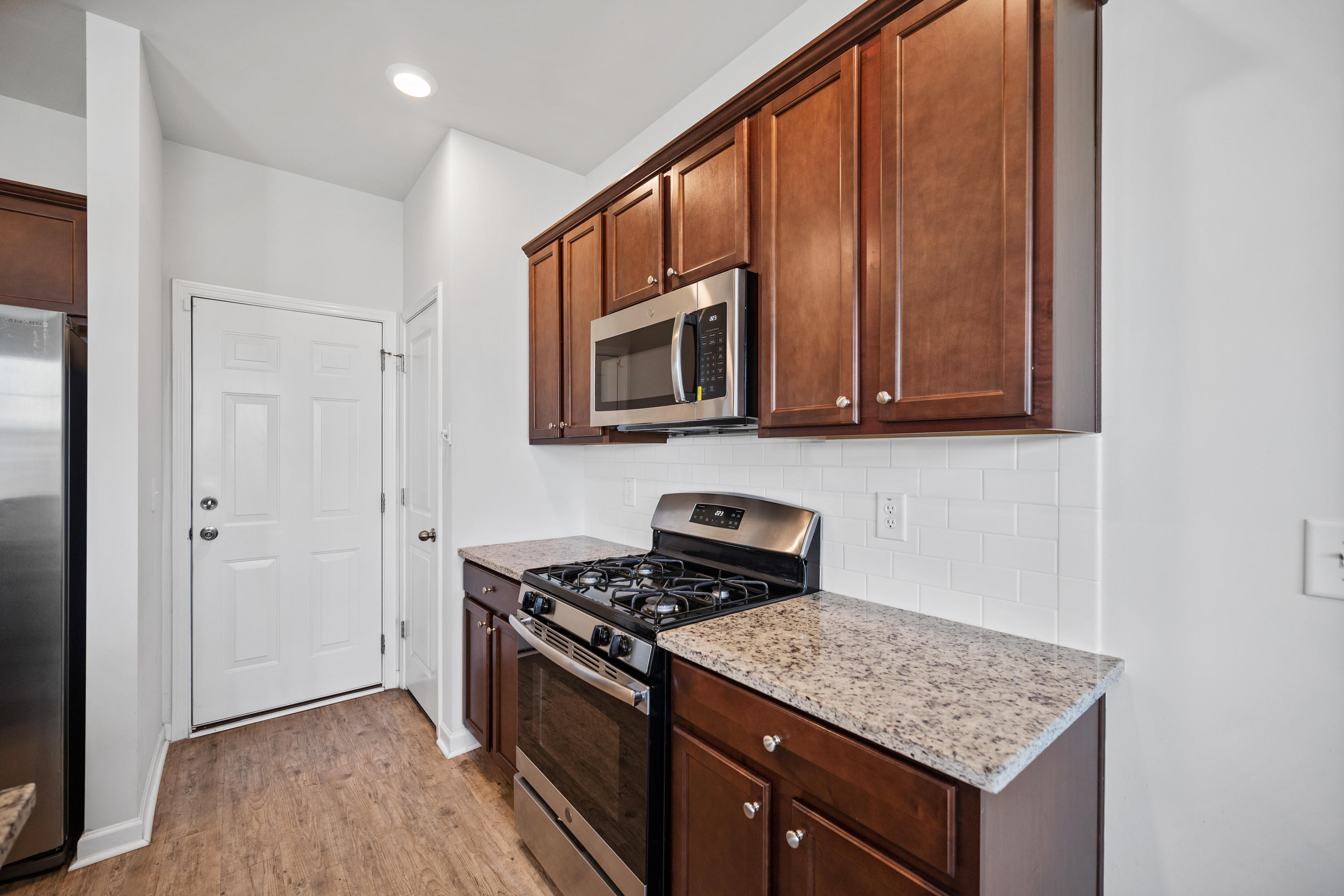 785 Redbud Lane Summerville, SC 29486 - Photo 6 of 45 KITCHEN