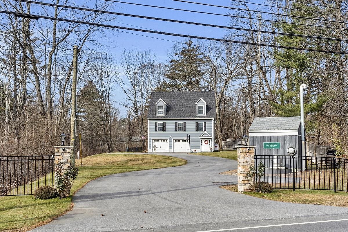 76 Chester Road Derry, NH 03038 - Photo 1 of 40