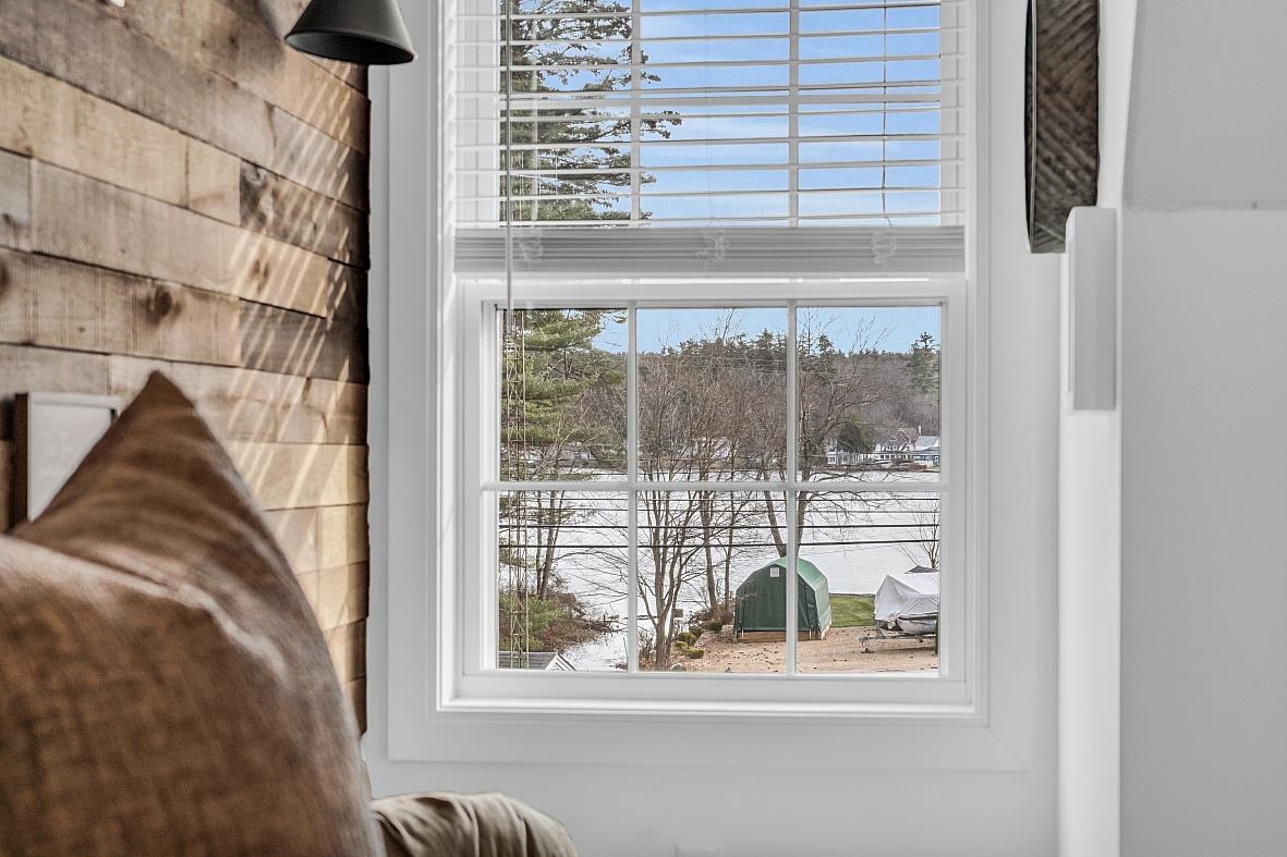 76 Chester Road Derry, NH 03038 - Photo 17 of 40