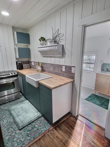 $1,700 | 50 Magnolia Drive, Unit A, St. Augustine, FL 32080