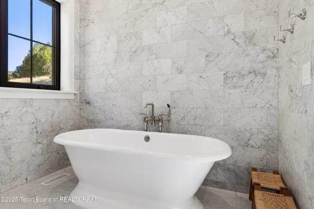 $8,500,000 | 705 Rodeo Drive, Jackson, WY 83001