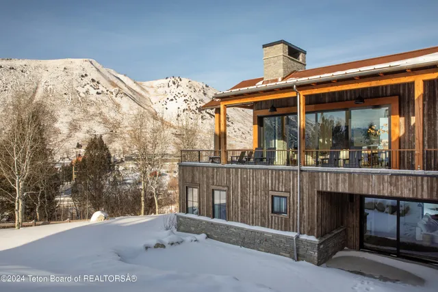 $8,500,000 | 705 Rodeo Drive, Jackson, WY 83001