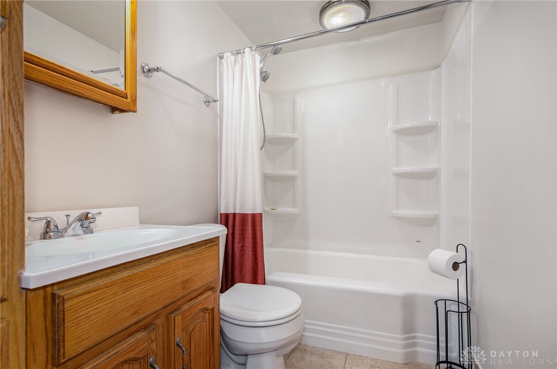 1483 South Burnett Road Springfield, OH 45505 - Photo 15 of 19
