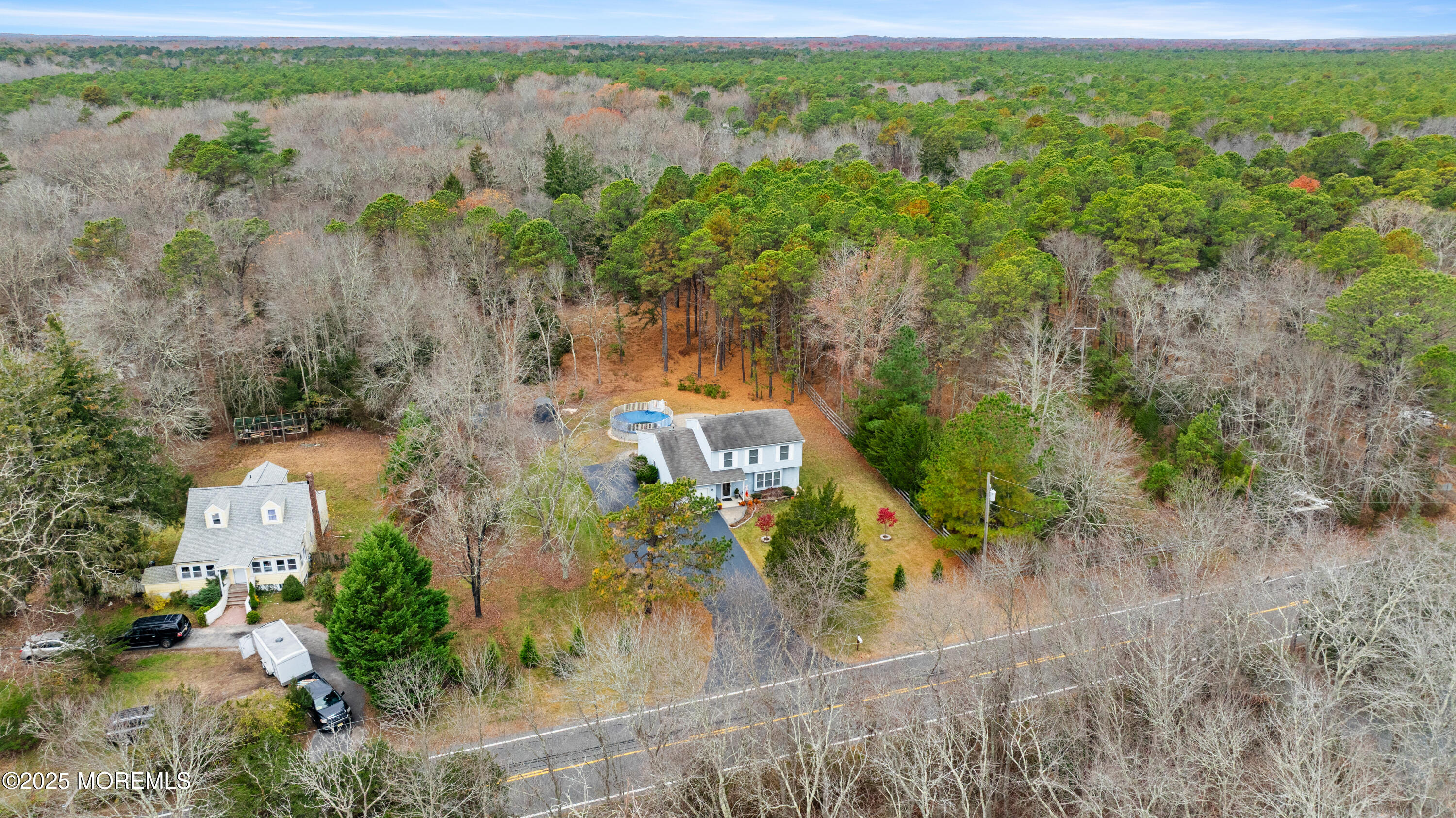 262 Frank Applegate Road Jackson, NJ 08527 - Photo 29 of 37 an aerial view of a houses with yard