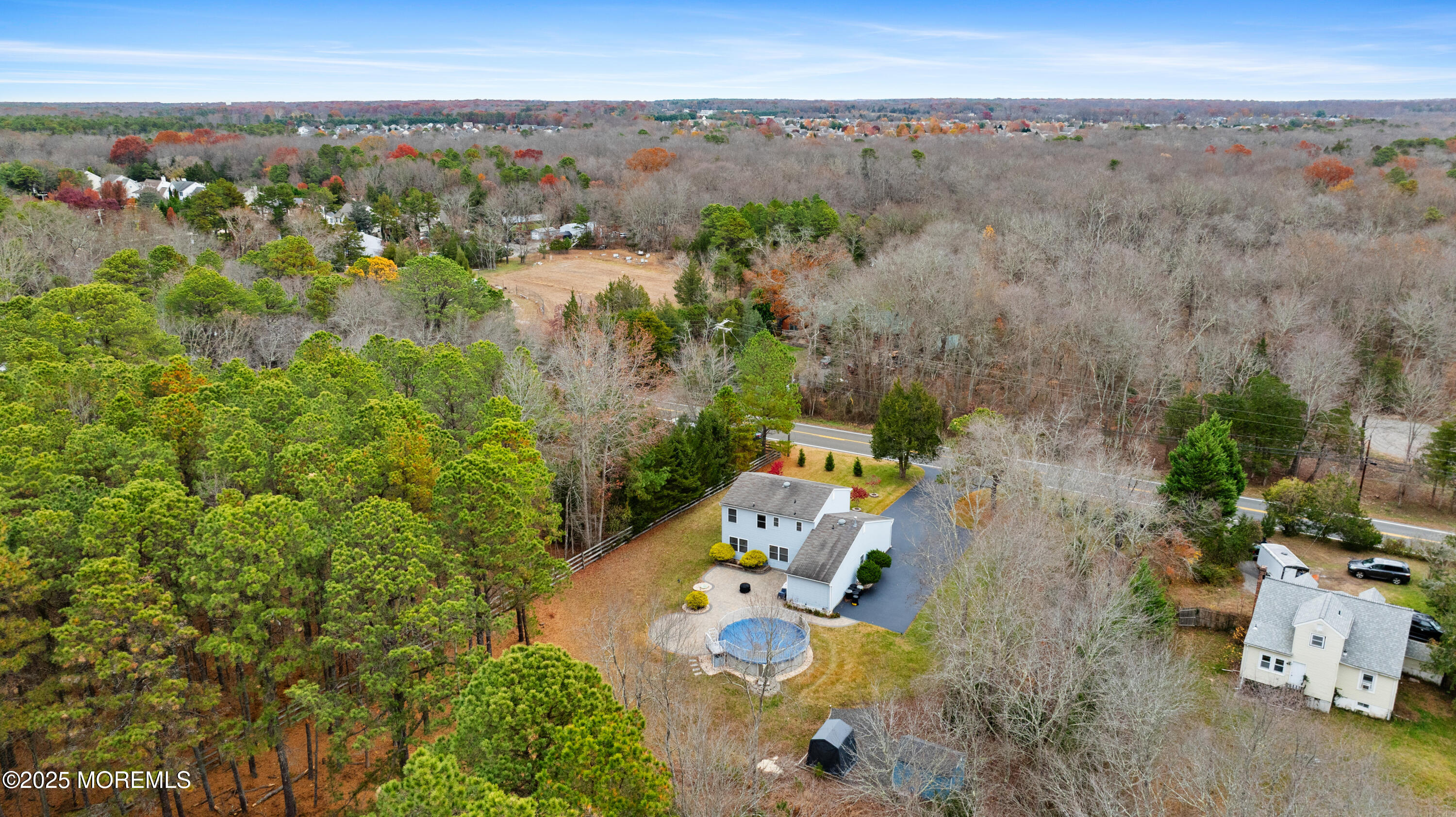 262 Frank Applegate Road Jackson, NJ 08527 - Photo 30 of 37 an aerial view of a house with a yard