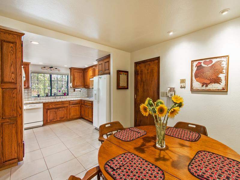 654 Spring Street Santa Cruz, CA 95060 - Photo 14 of 26 Gallery Image 14