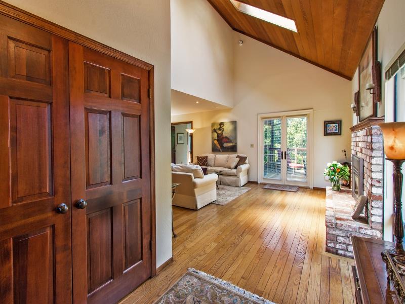 654 Spring Street Santa Cruz, CA 95060 - Photo 5 of 26 Gallery Image 5