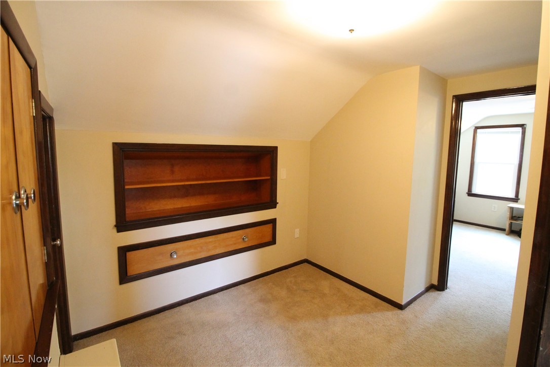 1515 Maywood Road Cleveland, OH 44121 - Photo 19 of 31 Gallery Image 19